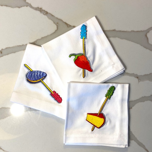 CRATE & BARREL Vintage NIP Embroidered Cocktail Napkins - Picture 3 of 5